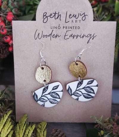 beth black leaf earrings