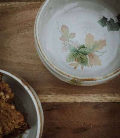 oak leaf blackberry bowls inside