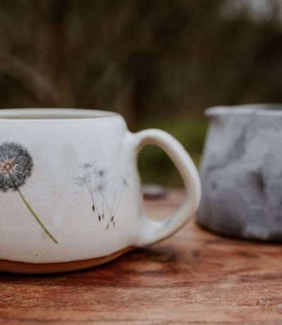 Dandelion coffee cup solo shot