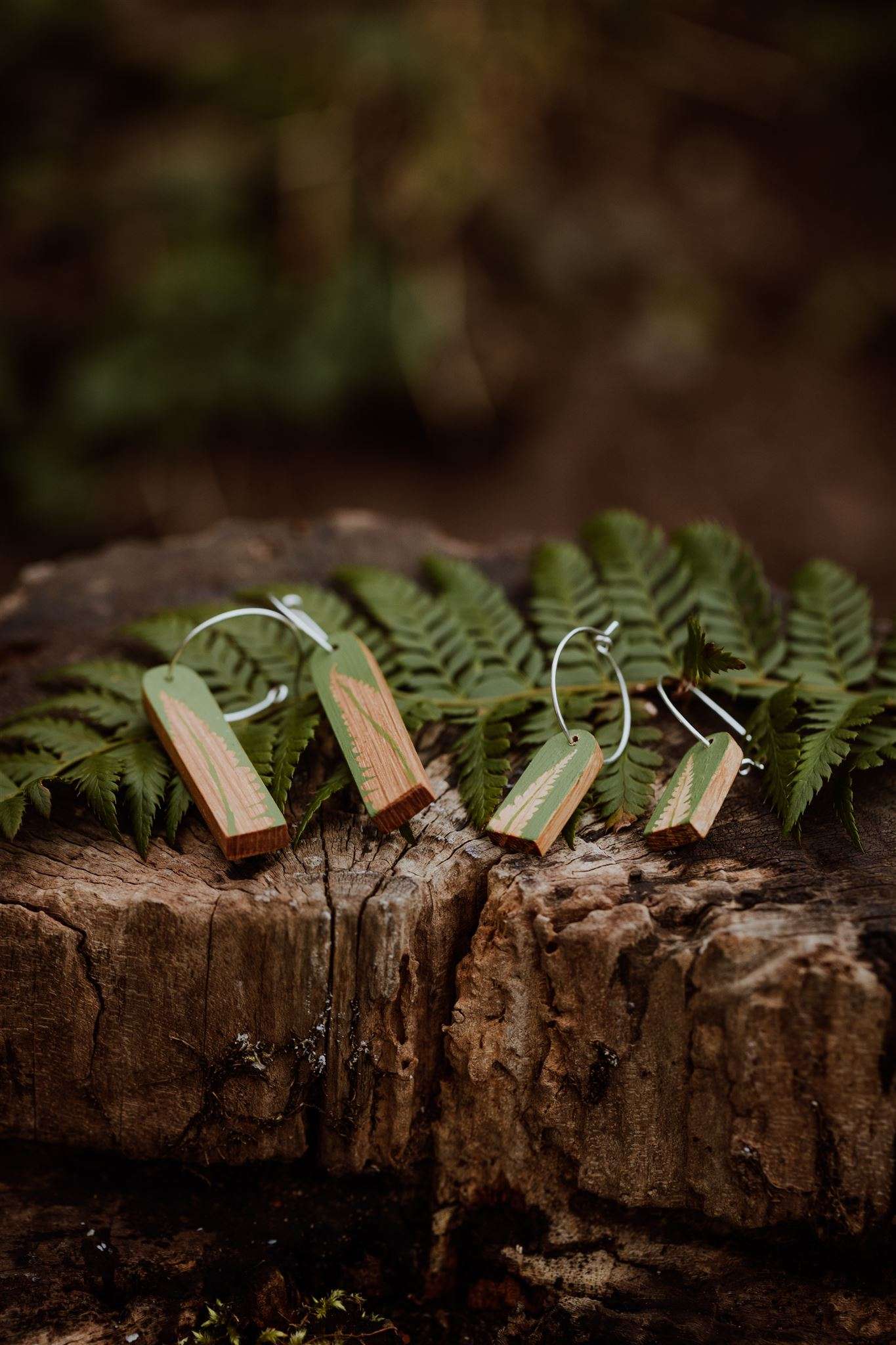 fern wooden earrings alt