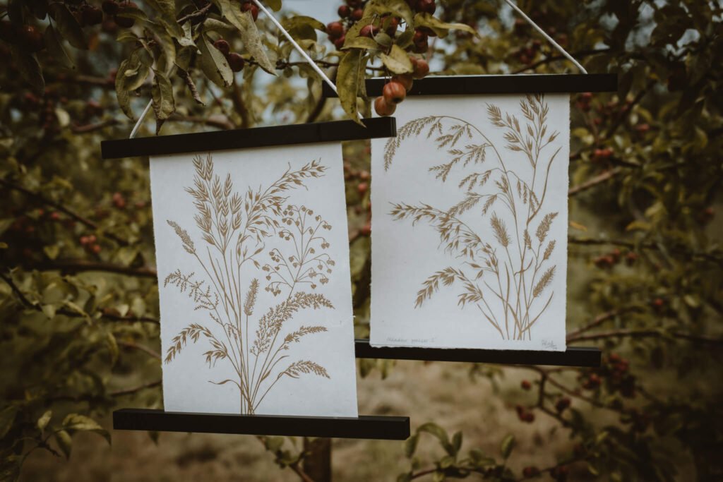 meadow grasses prints gold