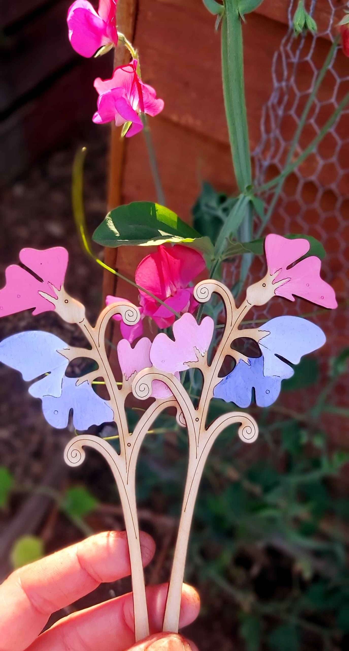 wooden sweet pea
